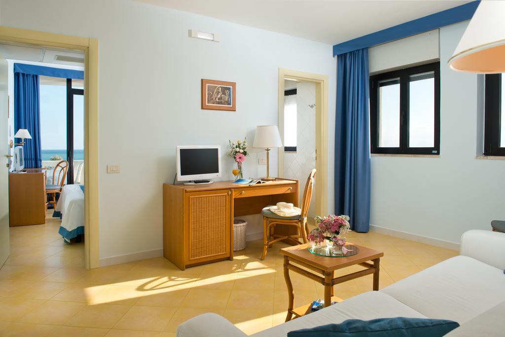 Hotel Del Levante Торре-Канне Экстерьер фото